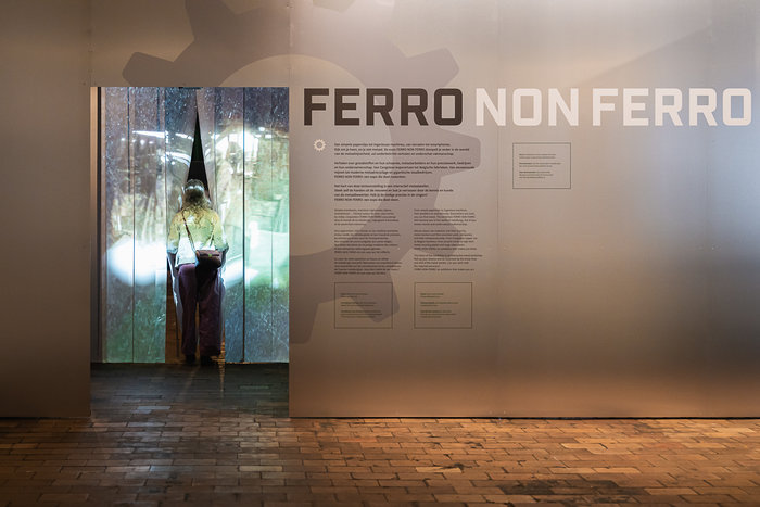 Foto van inkom tentoonstelling ferro non-ferro